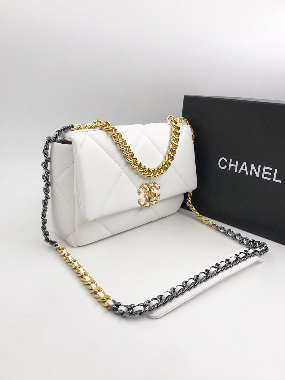 Chanel Flap 19 сумка Шанель