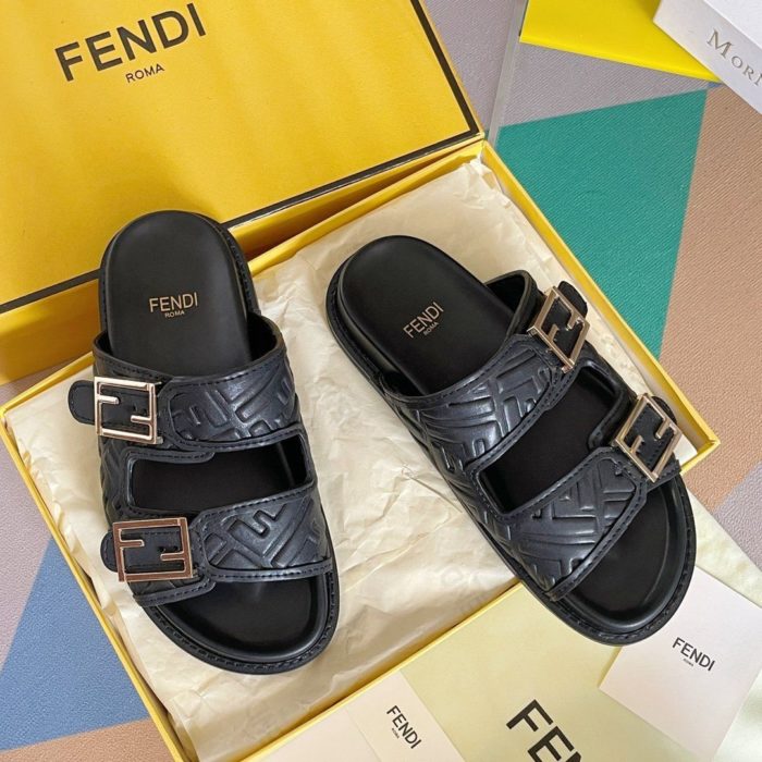 shlepancy fendi 4 1 shlepancy fendi 4